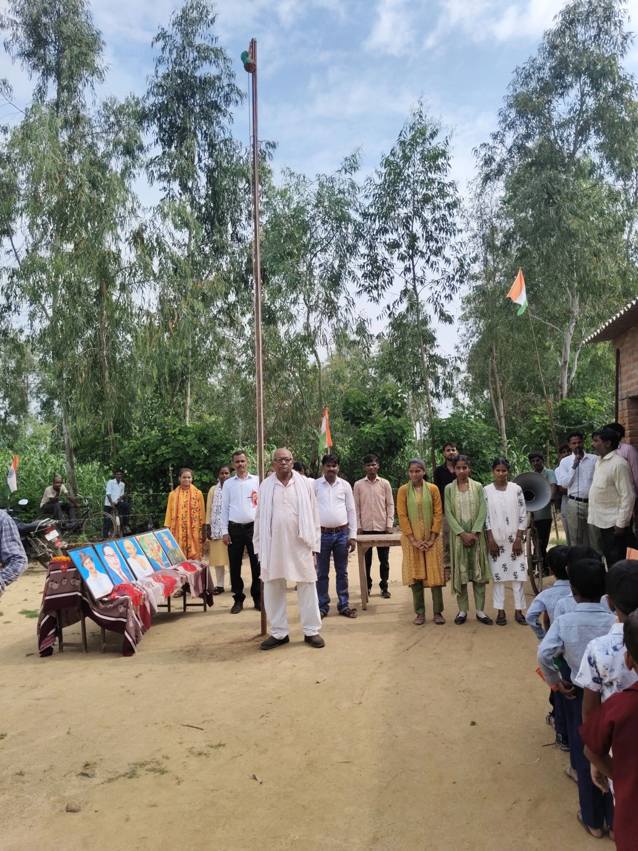 Community elder honouring freedom fighters at a Foundation event